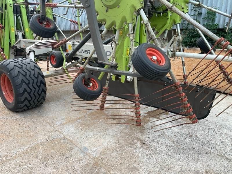 CLAAS Liner  4000 Kendi yürür saman makinaları