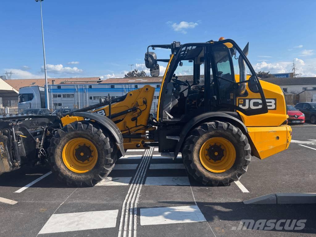 JCB TM 320 S Tarimsal teleskopik yükleyiciler