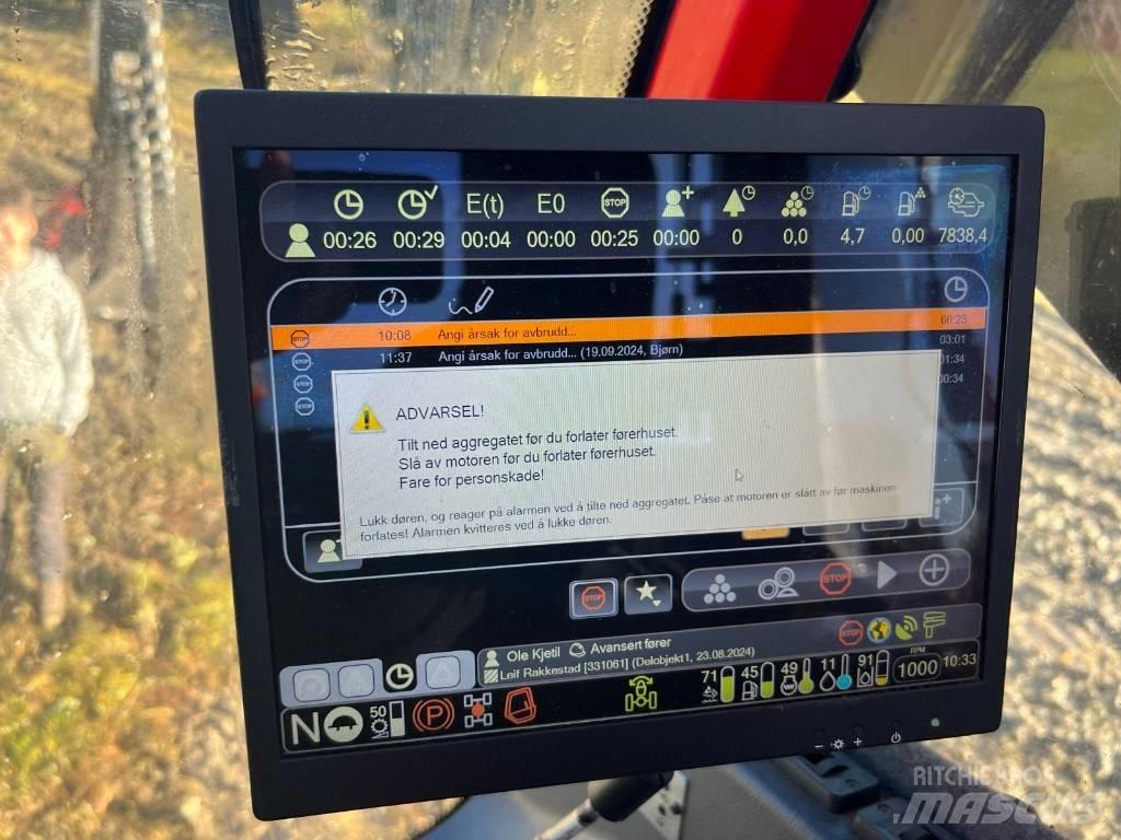 Komatsu 901XC Biçerdöverler