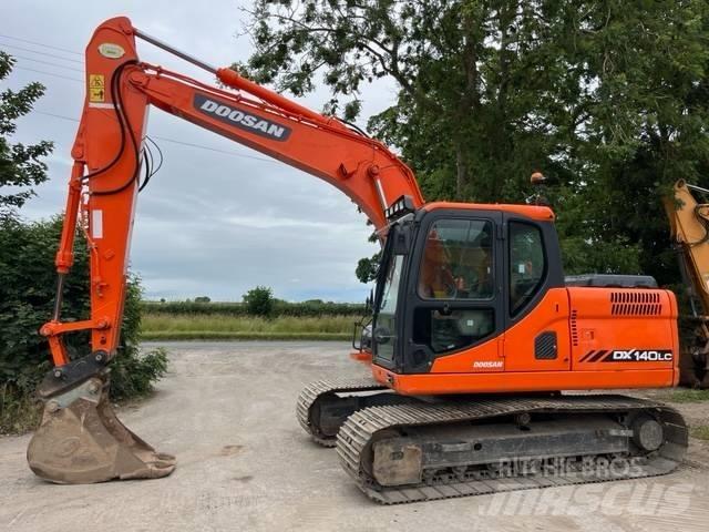 Doosan DX 140 LC Paletli ekskavatörler