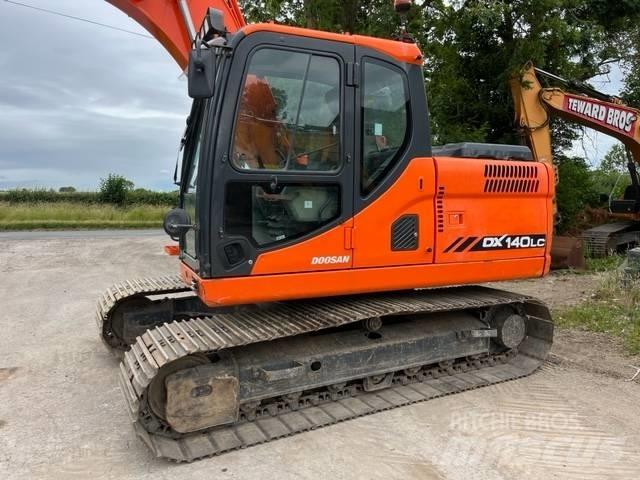 Doosan DX 140 LC Paletli ekskavatörler