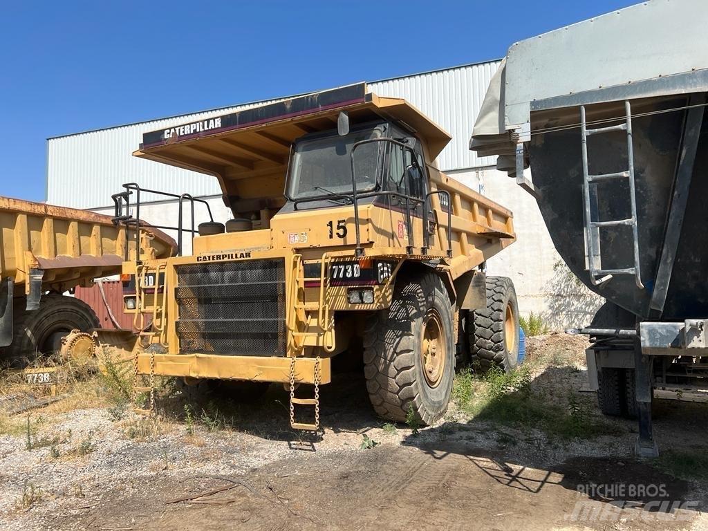 CAT 773 D Yol disi kaya kamyonu
