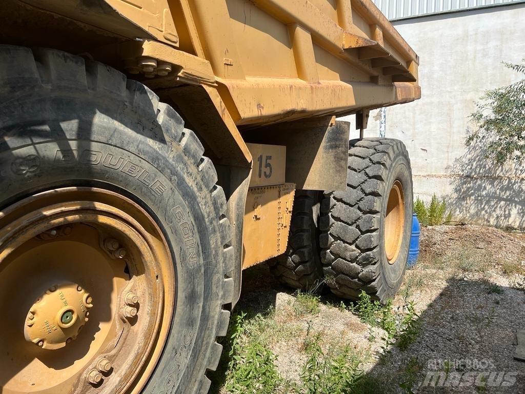 CAT 773 D Yol disi kaya kamyonu