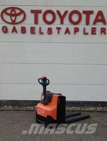Toyota LWE 200 Yaya kumandali istif makinasi