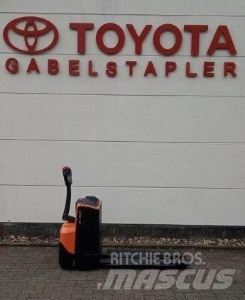 Toyota LWE 200 Düsük seviye kaldirici