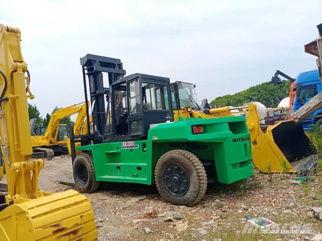 Mitsubishi FD 150 Teleskopik yükleyiciler