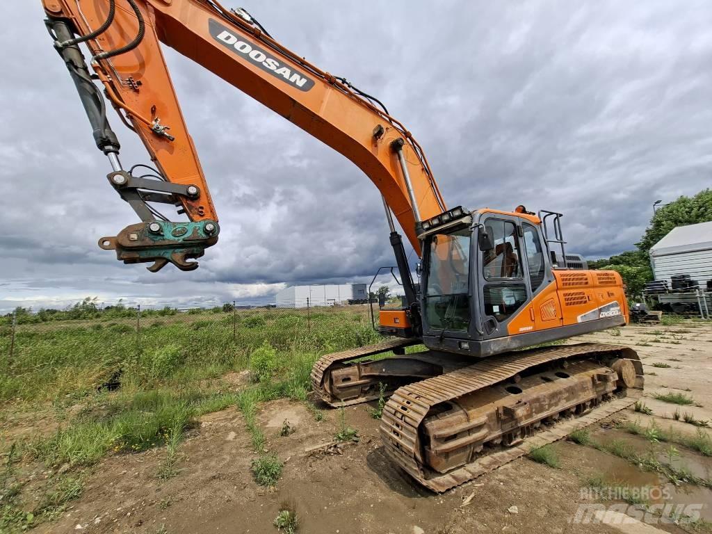 Doosan DX 300 LC-5 Paletli ekskavatörler