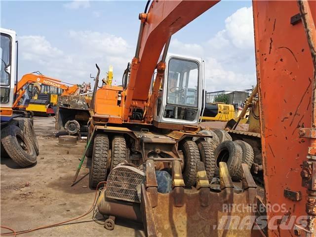 Hitachi EX 160 WD Paletli ekskavatörler