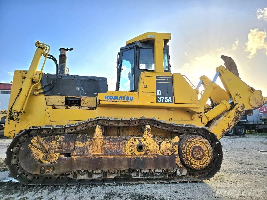 Komatsu D 375 A-1 Paletli dozerler