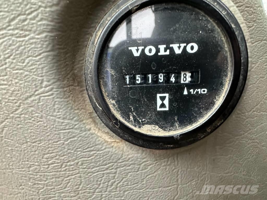Volvo EC 160 EL Paletli ekskavatörler