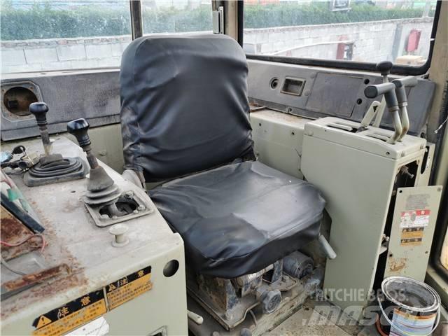 Komatsu D85-21 Paletli dozerler