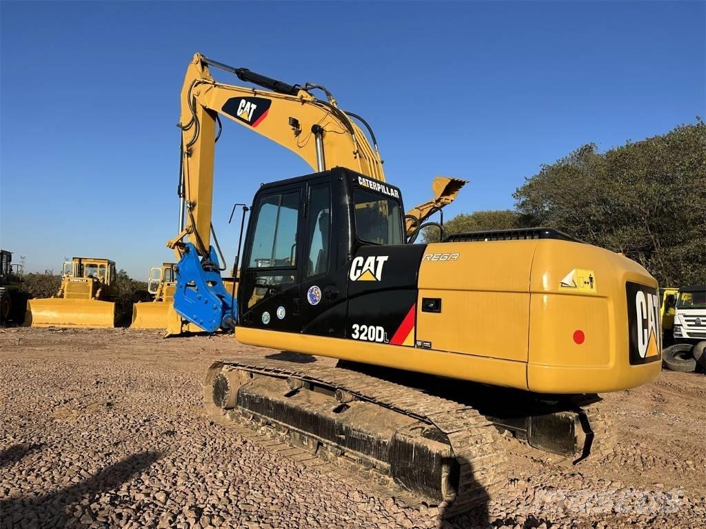 CAT 320 D L Paletli ekskavatörler