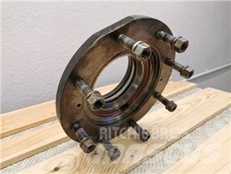 JLG 307 wheel hub Lastikler