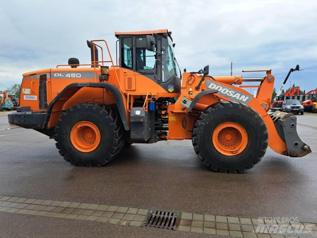 Doosan DL 450-3 Tekerlekli yükleyiciler