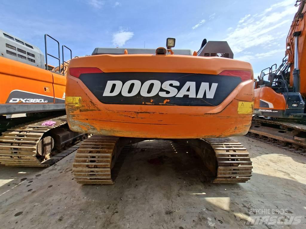Doosan DX 225 LC-5 Paletli ekskavatörler