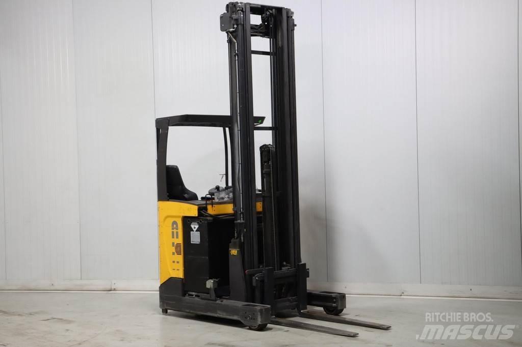 Atlet UMS160D Reach truck - depo içi istif araçları