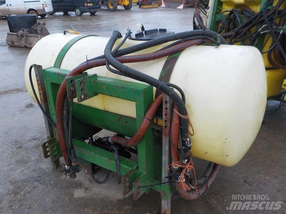 John Deere 510 Çekilir pülverizatörler