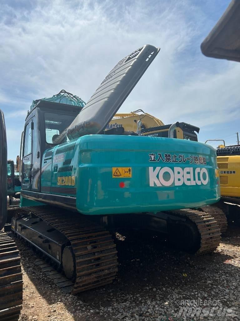 Kobelco SK200D Paletli ekskavatörler
