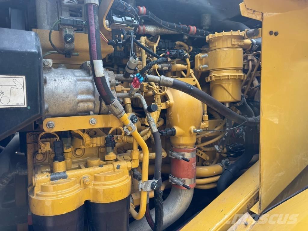 CAT 966 M Tekerlekli yükleyiciler