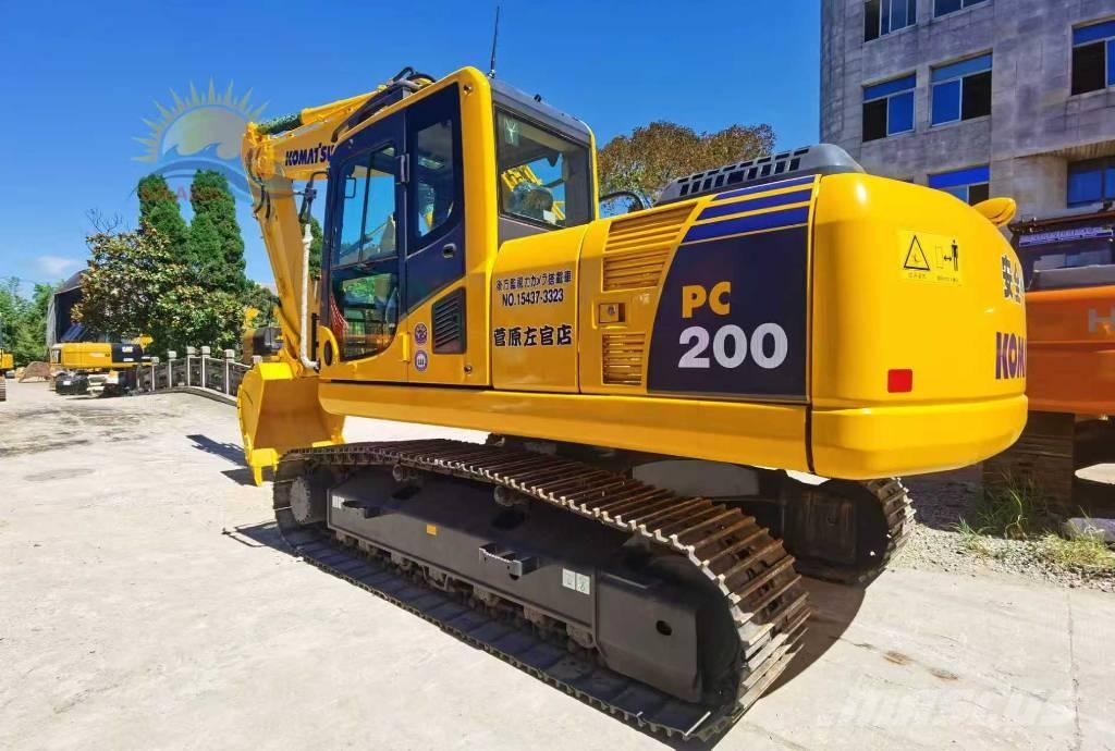 Komatsu PC 200-8 Paletli ekskavatörler