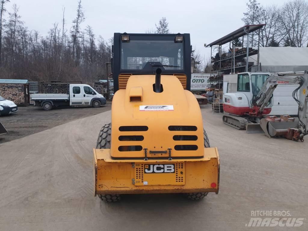 JCB VM 75 D Tek tamburlu silindirler