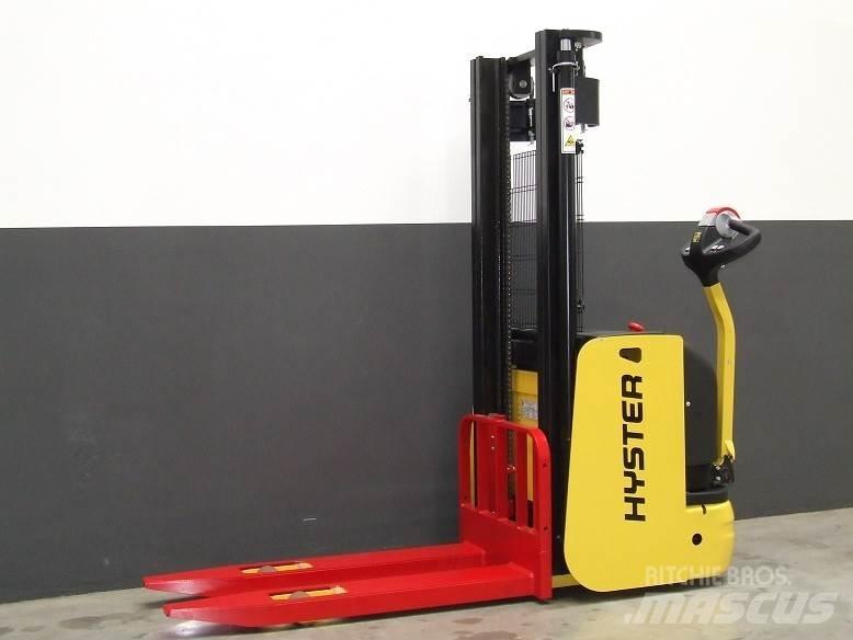 Hyster S1.6AC Yaya kumandali istif makinasi