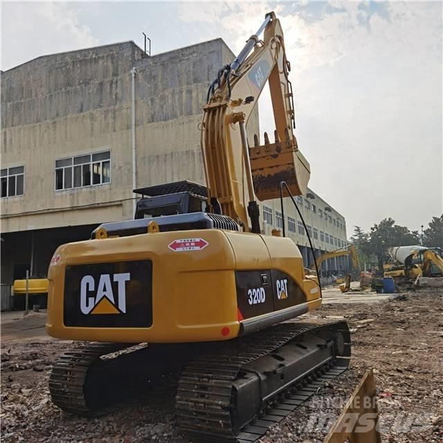 CAT 320D Paletli ekskavatörler
