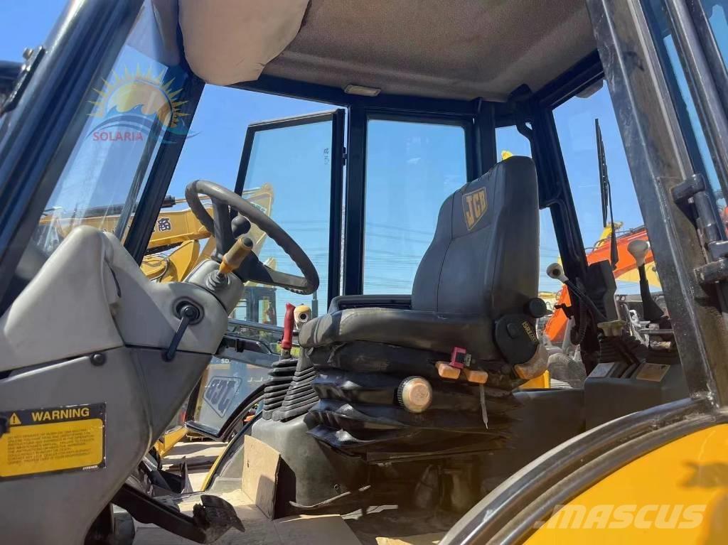 JCB 4CX Kazıcı yükleyiciler - beko loder