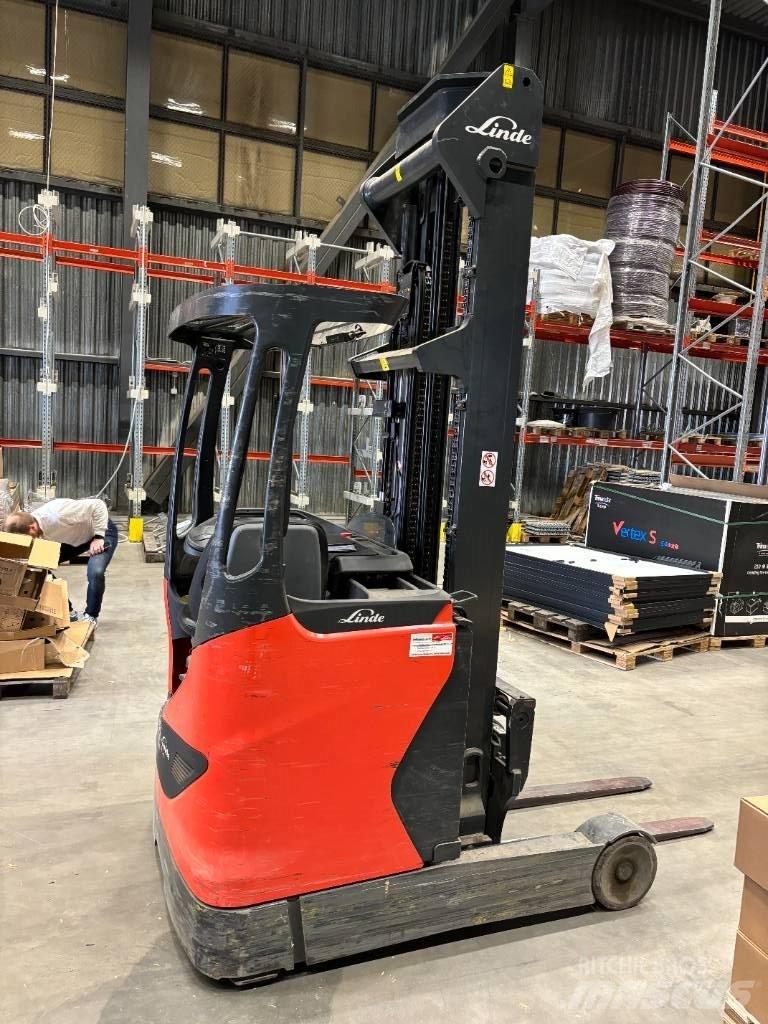 Linde R14/1120 Reach truck - depo içi istif araçları
