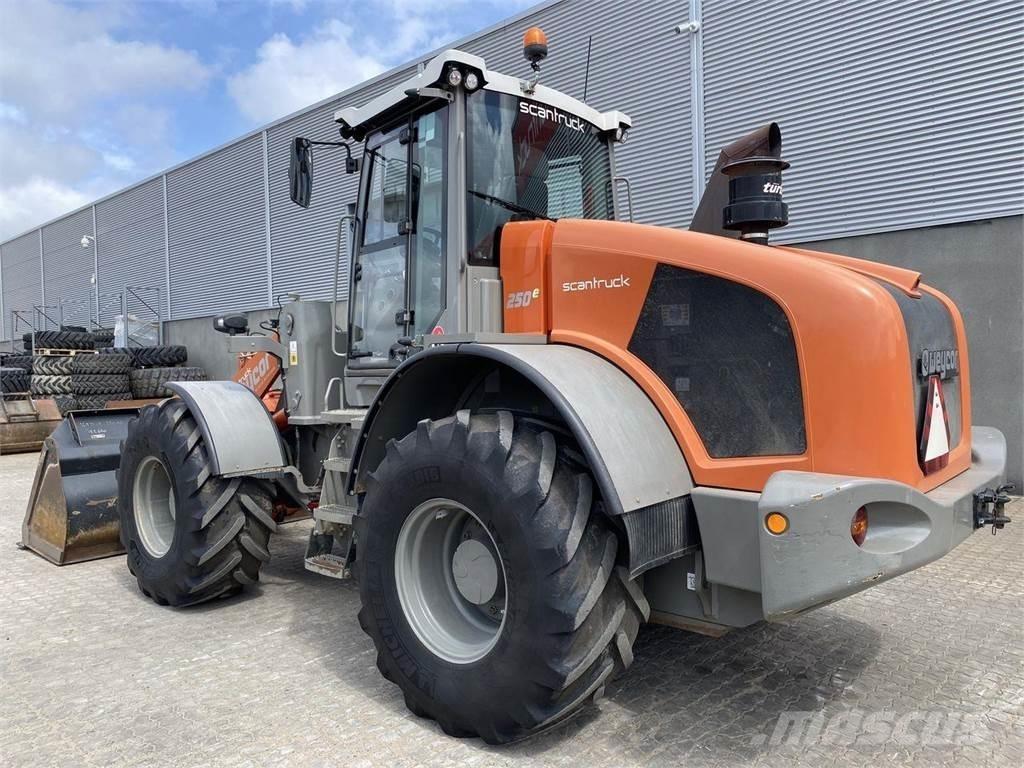 Weycor AR250E Tekerlekli yükleyiciler
