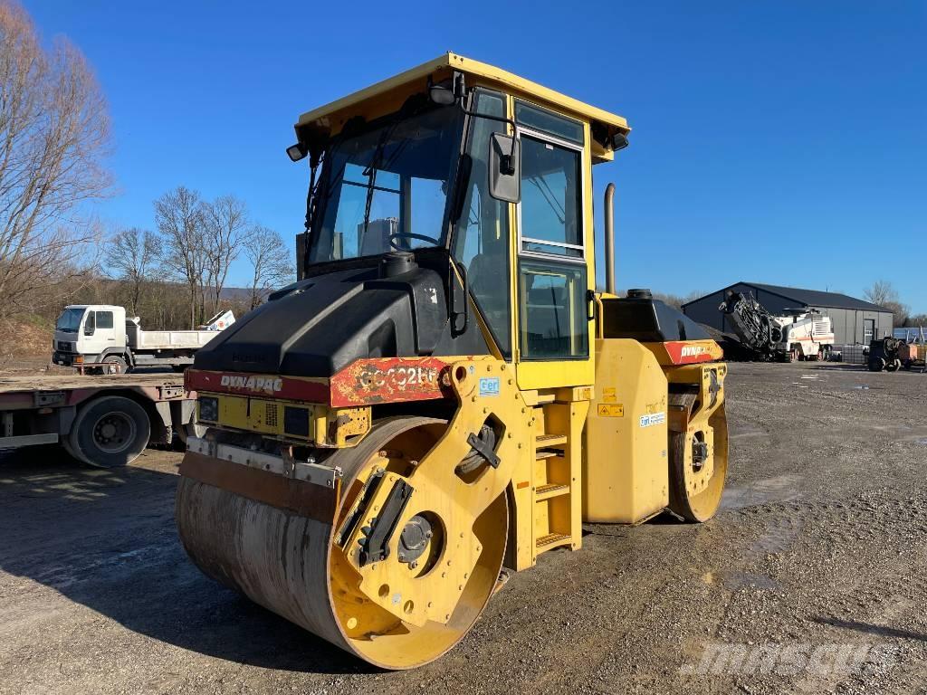 Dynapac CC 232 HF Çift tamburlu silindirler