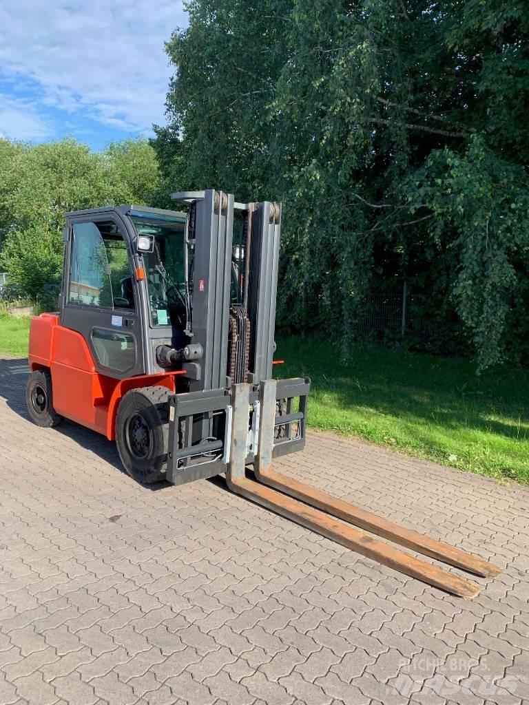 Nissan WG1F4F50Y Dizel forkliftler