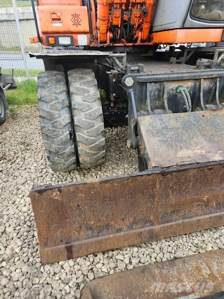Fiat-Hitachi EX165W Lastik tekerli ekskavatörler