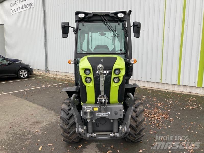 CLAAS NEXOS 240 M Traktörler