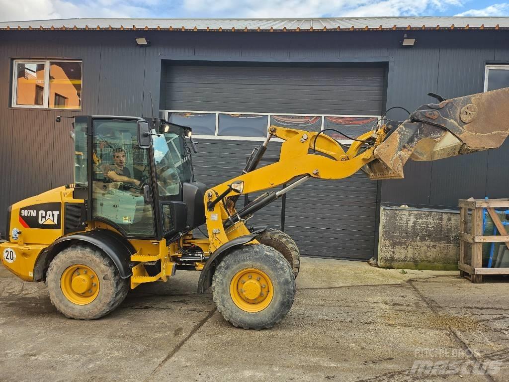 CAT 907M Tekerlekli yükleyiciler