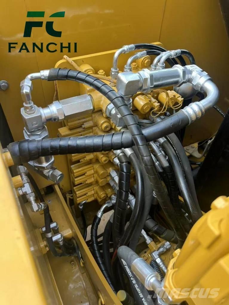 CAT 308 E Paletli ekskavatörler