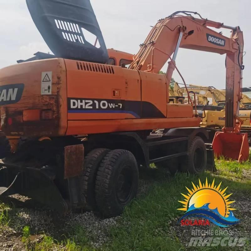 Doosan DH 210 W Lastik tekerli ekskavatörler