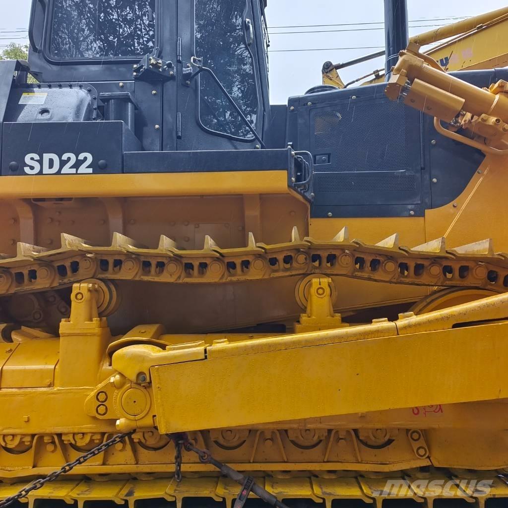 Shantui SD 22 F Paletli dozerler