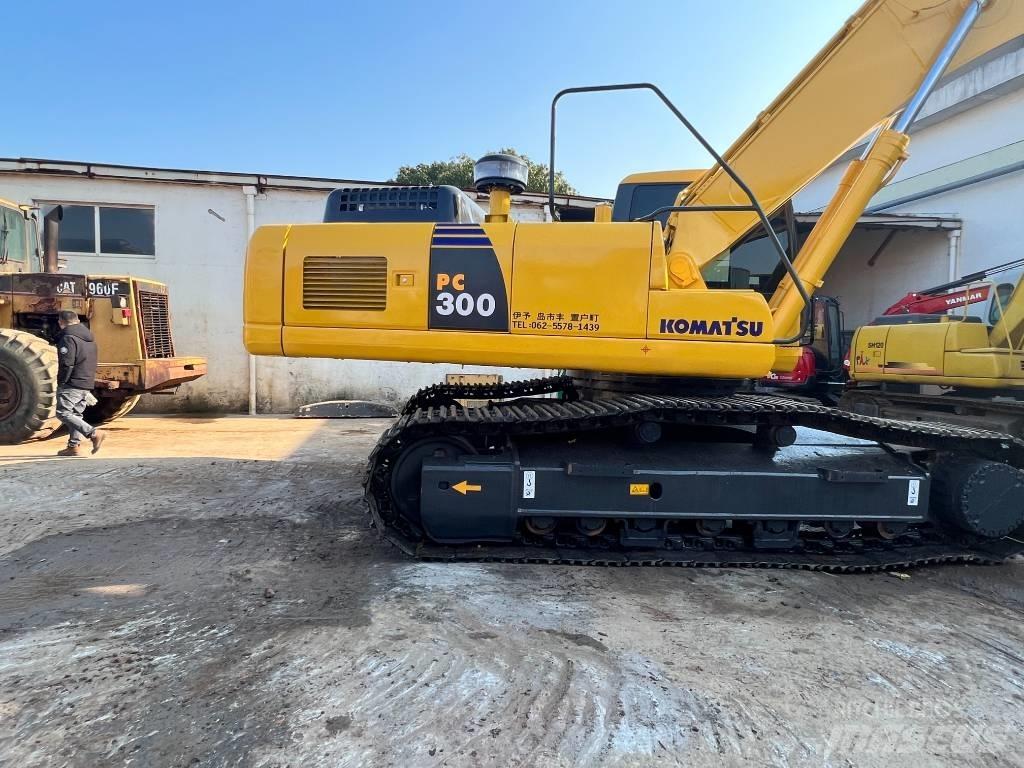 Komatsu PC300-7 Paletli ekskavatörler