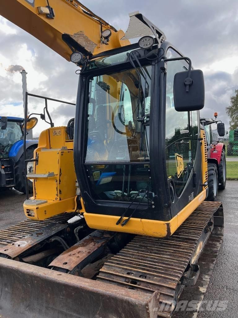 JCB JZ 140 LC Paletli ekskavatörler