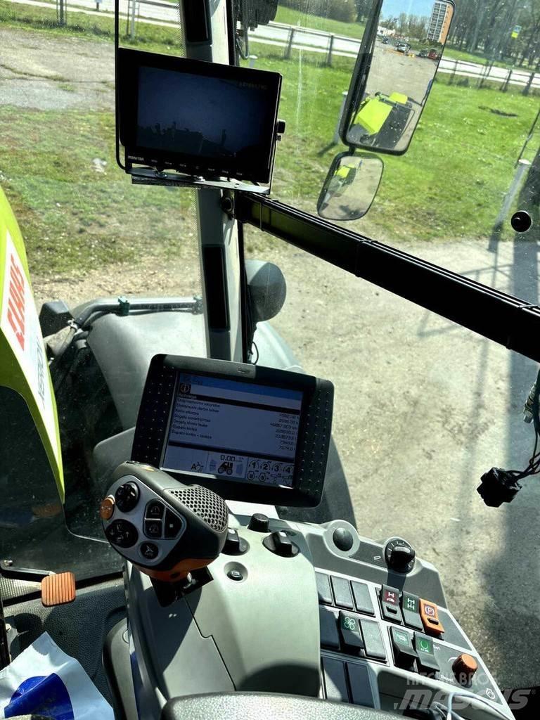 CLAAS Xerion 5000 Traktörler