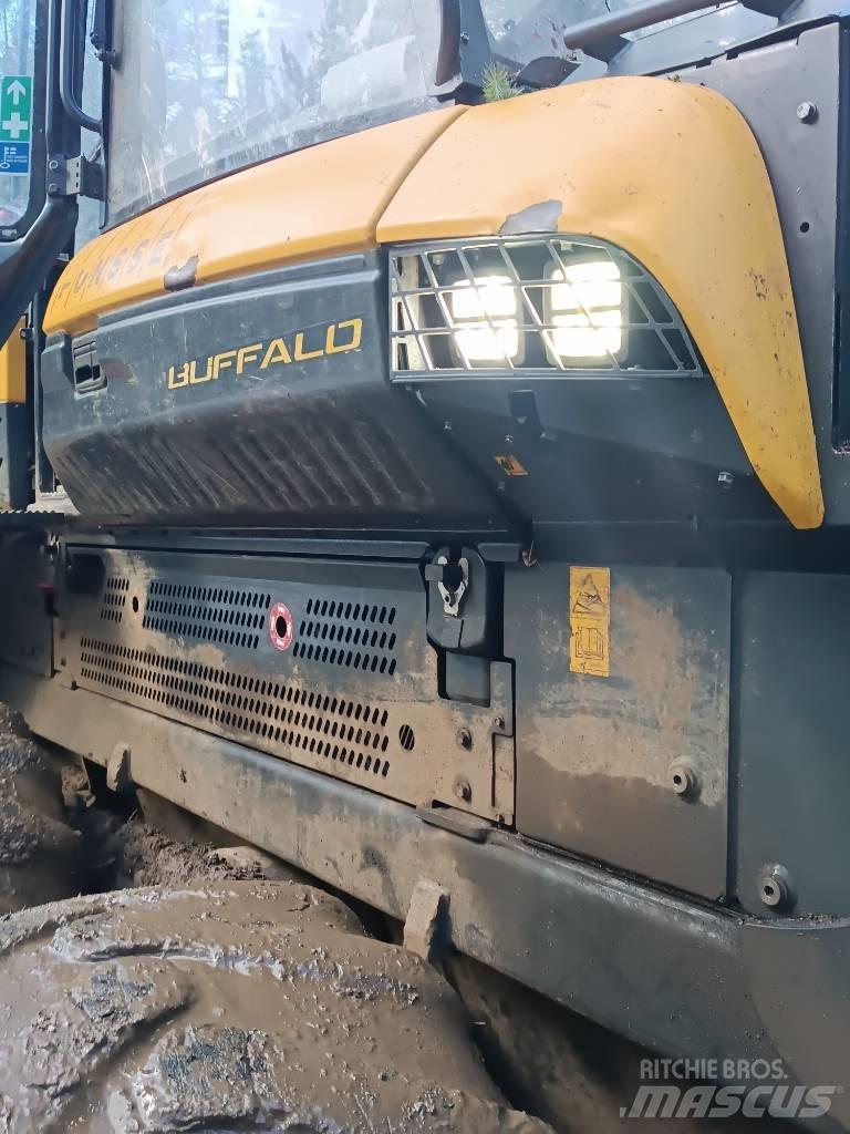 Ponsse Buffalo Tomruk yükleyici traktörler
