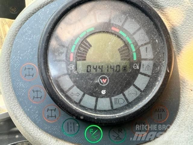 Neuson 9503 Lastik tekerli ekskavatörler