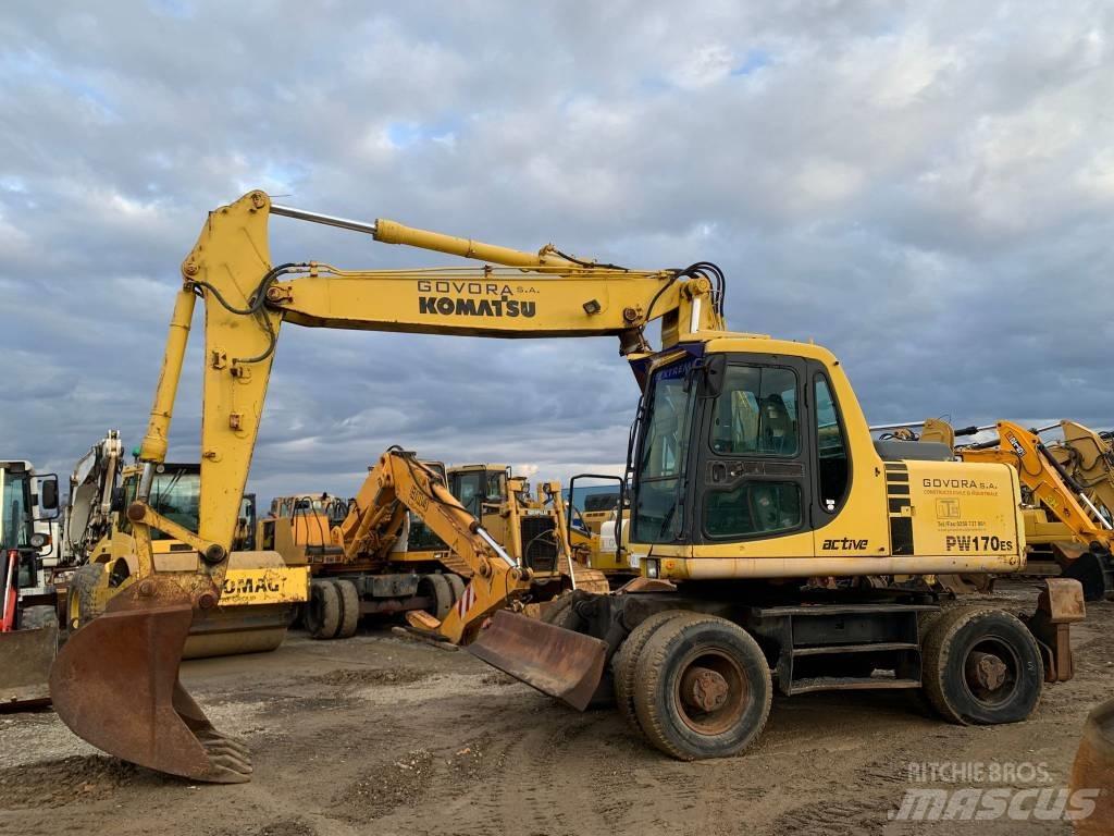 Komatsu PW 170 ES Lastik tekerli ekskavatörler