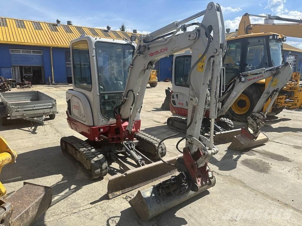 Takeuchi TB225 Mini ekskavatörler, 7 tona dek