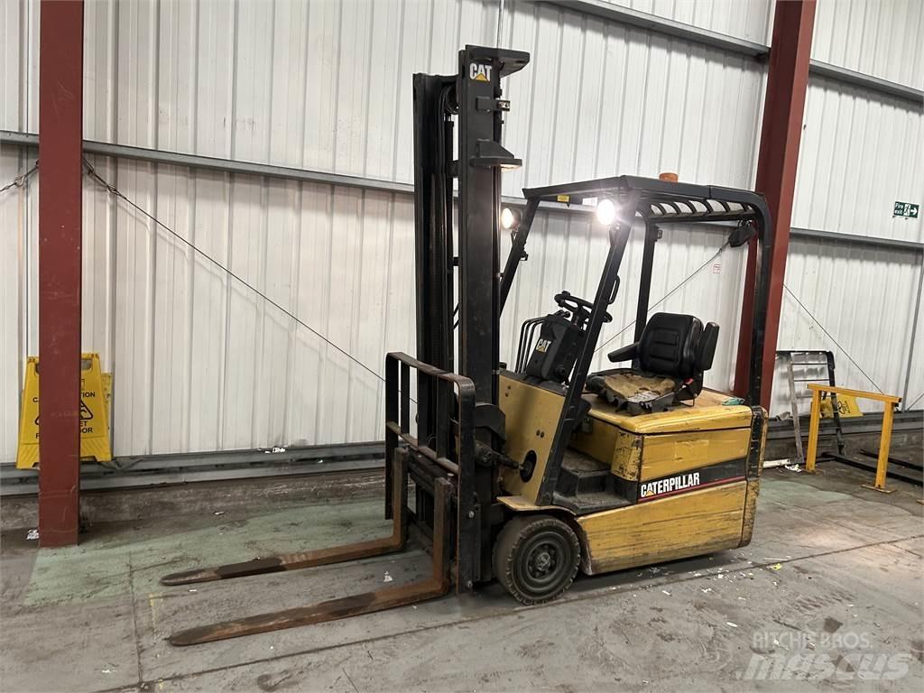 CAT EP16KT Elektrikli forkliftler