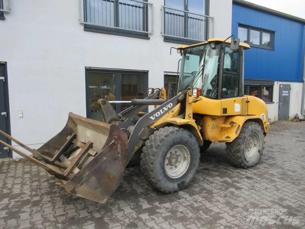 Volvo L 30 B Tekerlekli yükleyiciler