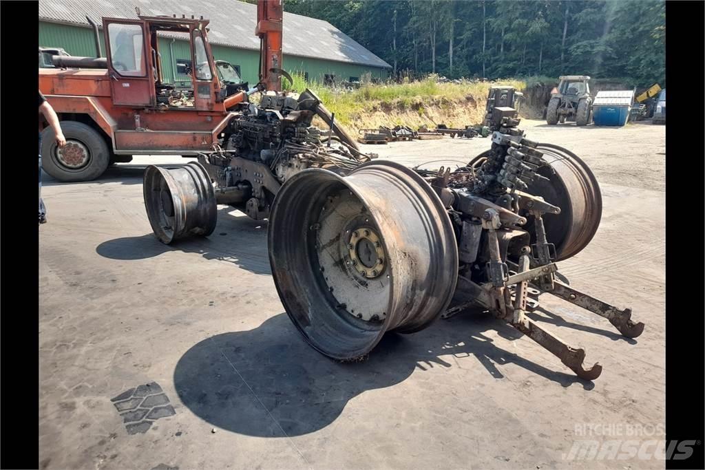 Valtra T213 Traktörler