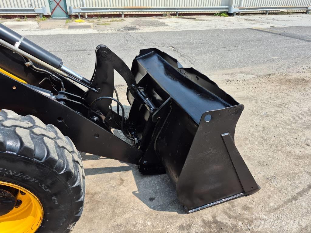 JCB 407 Tekerlekli yükleyiciler