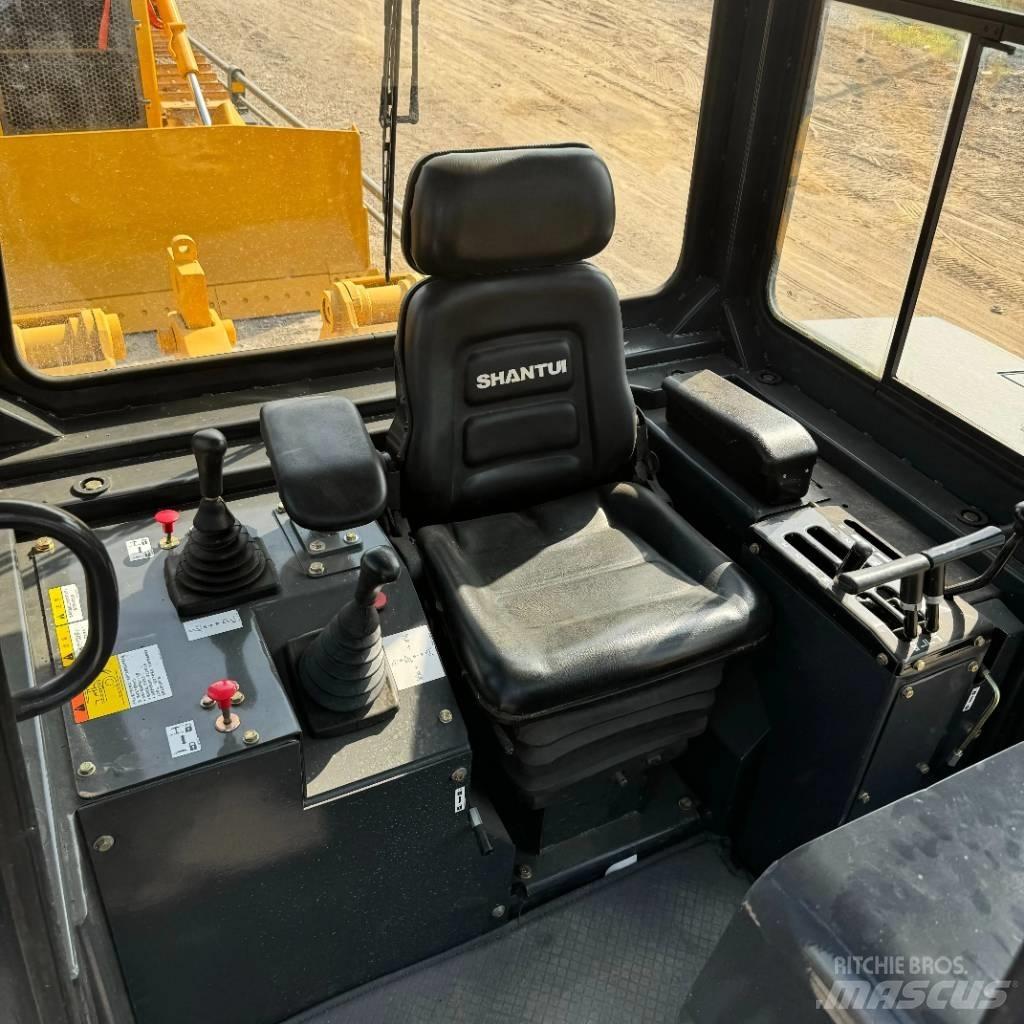 Shantui SD 22 Paletli dozerler